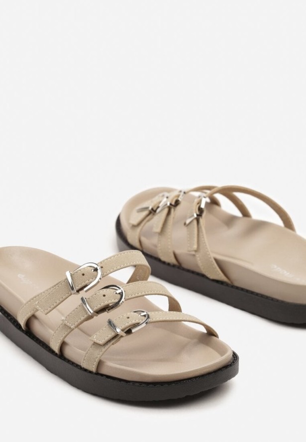 Ciemnobeżowe Klapki Ozdobione Trzema Paskami i Klamrami Jelfitia