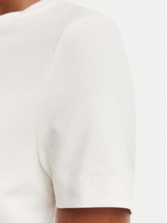 Guess T-Shirt V6RI07 J1314 Kremowy Regular Fit