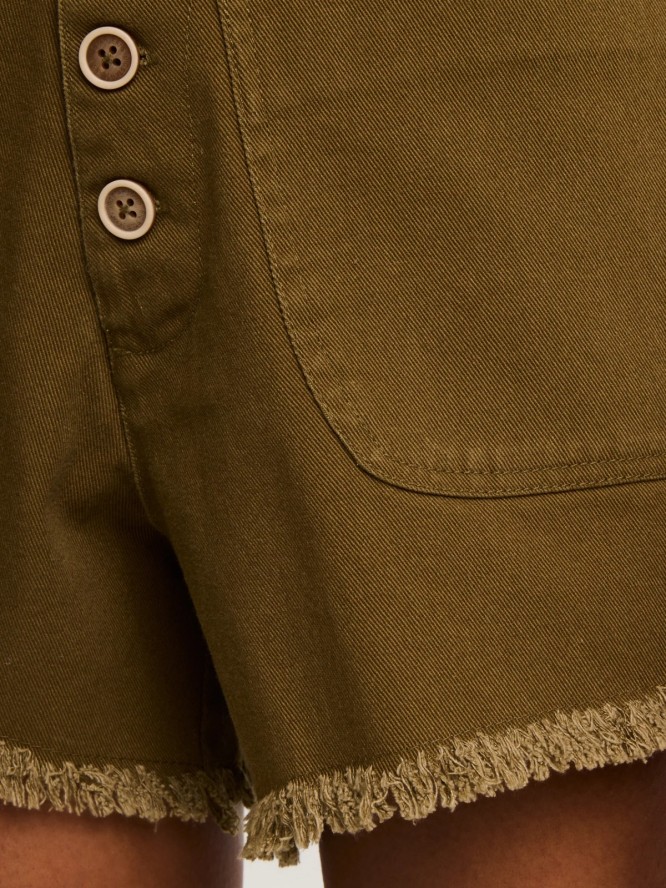 Szorty damskie z surowym wykoŅczeniem khaki Gusti 303