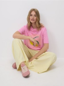 Zamszowe sneakersy - różowy