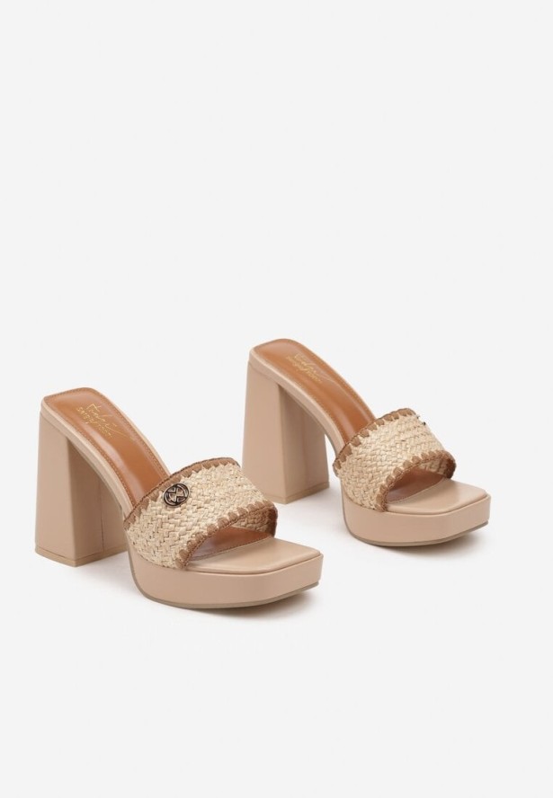 Beżowe Klapki na Słupku i Platformie z Ozdobną Rafią Eleadwen