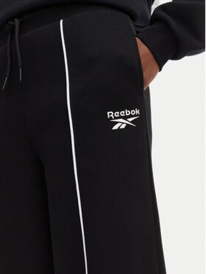 Reebok Spodnie dresowe Oliwia RK25683CCW Czarny Regular Fit