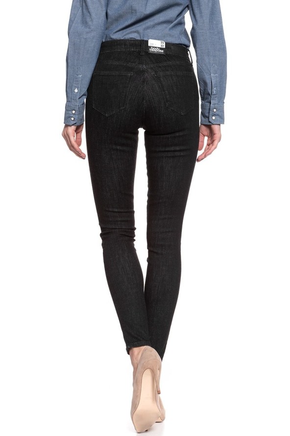 WRANGLER SKINNY RINSE BLACK W28KHS32R 112128275