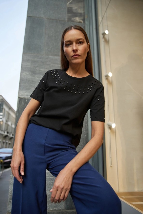 Bluzka z koralikami czarna