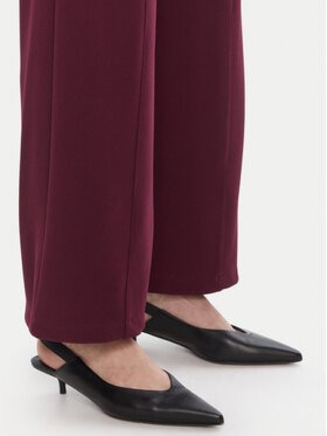 Rinascimento Spodnie materiałowe CFC0125304003 Bordowy Regular Fit