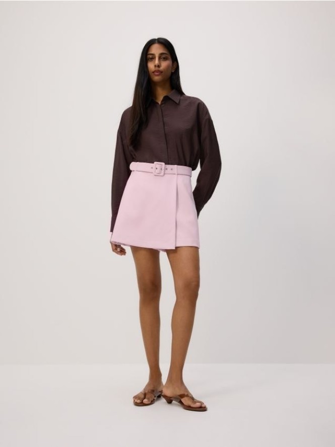 Spódnico-szorty z paskiem - pastelowy róż