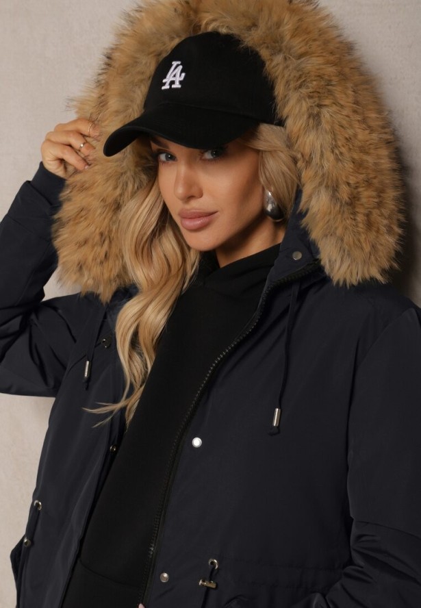 Granatowa Kurtka Parka Mocno Ocieplana z Futerkiem przy Kapturze z Możliwością Odpięcia Sialthira