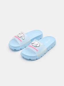 Klapki z antypoślizgową podeszwą Cinnamoroll - błękitny