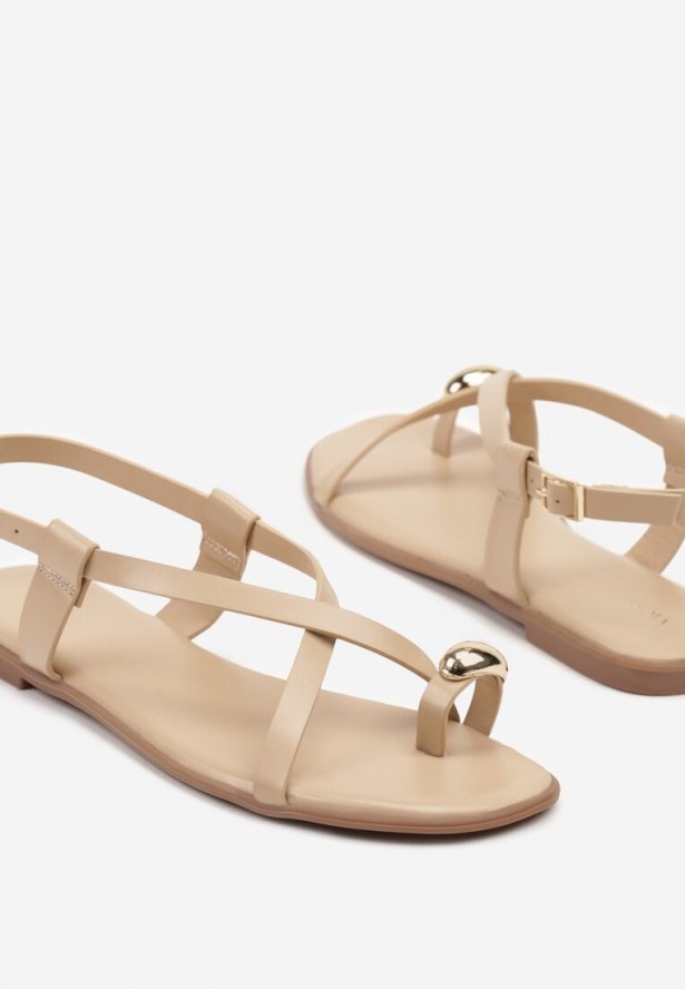 Beżowe Sandały Typu Japonki Vices z Metaliczną Ozdobną na Palcu Vevisa