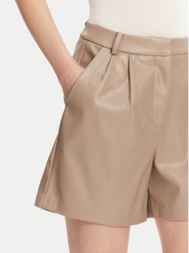 ONLY Szorty z imitacji skóry Saramy 15338008 Beżowy Regular Fit