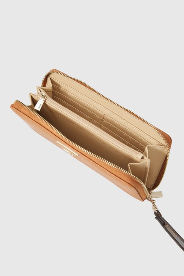 GUESS Brązowy duży portfel damski Laurel