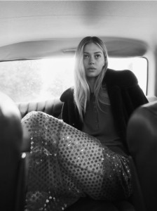 Spódnica z cekinami - brązowy