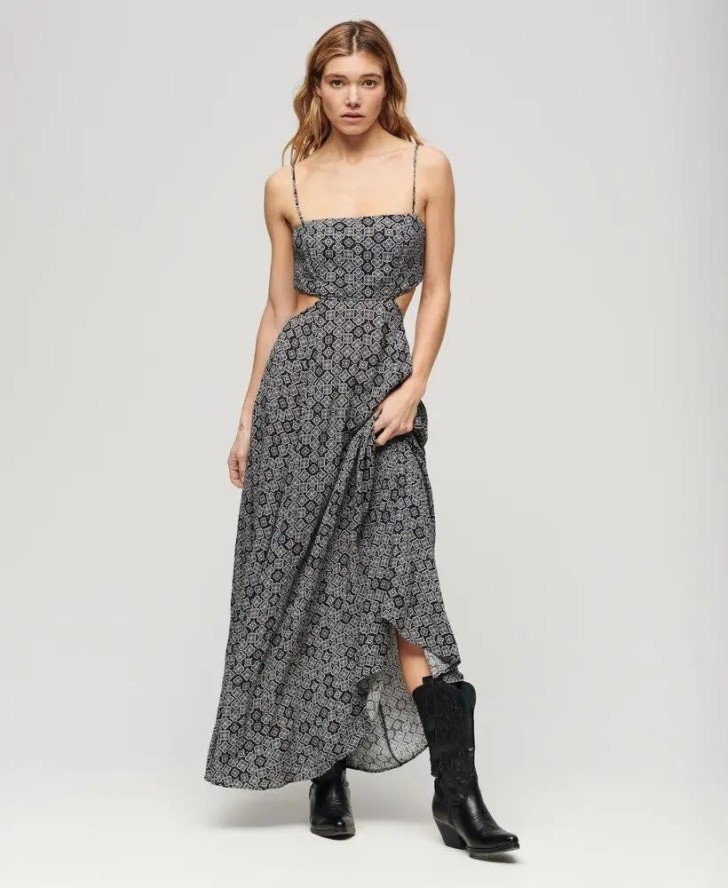 superdry Maxi sukienka z marszczonym tyłem z wiskozy