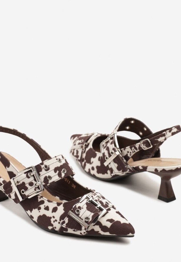 Brązowe Sandały Slingback na Kaczuszce Zdobione Nitami i Klamrami Leaelia