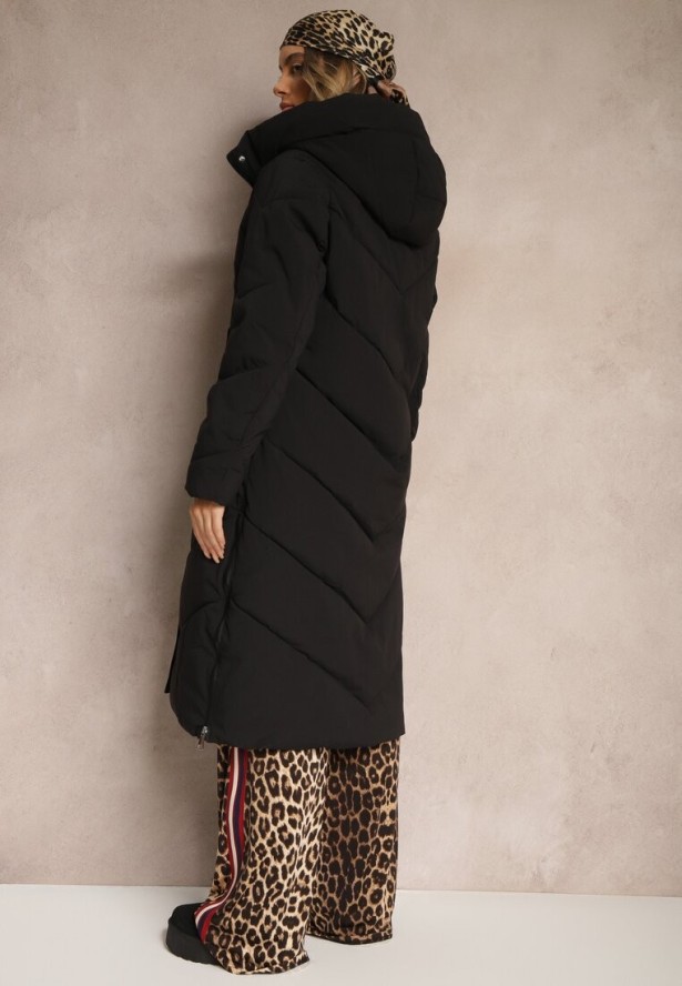Czarna Długa Kurtka Pikowana z Nieodpinanym Kapturem Nerindale