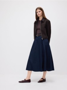 Spódnica midi z paskiem - granatowy