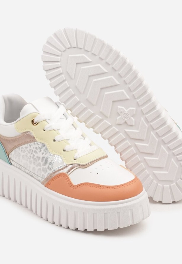 Biało-Pomarańczowe Sneakersy na Grubej Tłoczonej Podeszwie z Perforacją i Panterką Odivila