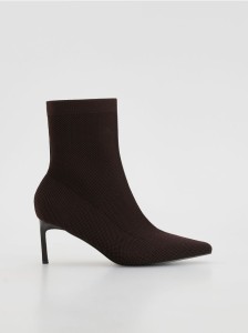 Botki na obcasie - bordowy