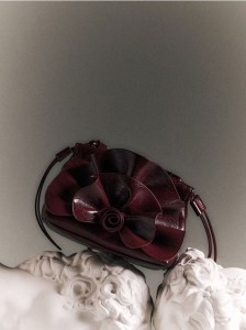 Mała torebka na ramię - karminowy