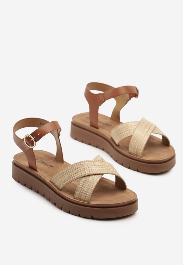 Beżowe Sandały na Grubej Podeszwie z Przeplatanymi Paskami Rosannia