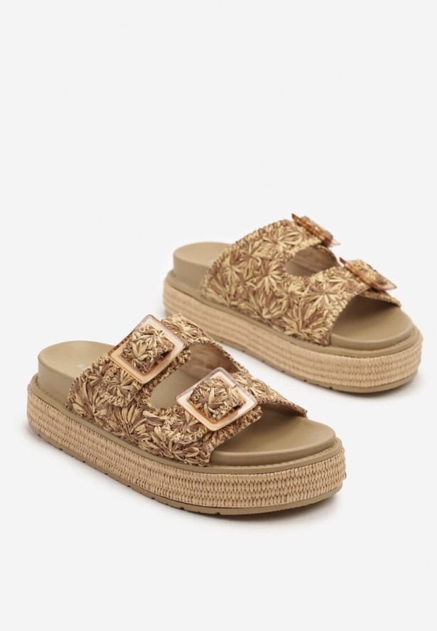 Ciemnobeżowe Klapki na Grubej Podeszwie Ozdobione Plecionką i Klamrami Ronella