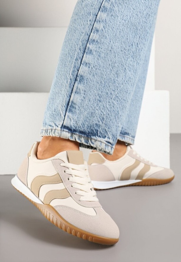 Beżowe Sneakersy Kultowe Tenisówki Zdobione Przeszyciami Welluria