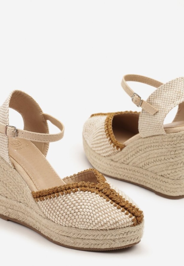 Beżowe Sandały na Koturnie z Plecionką Zeirea