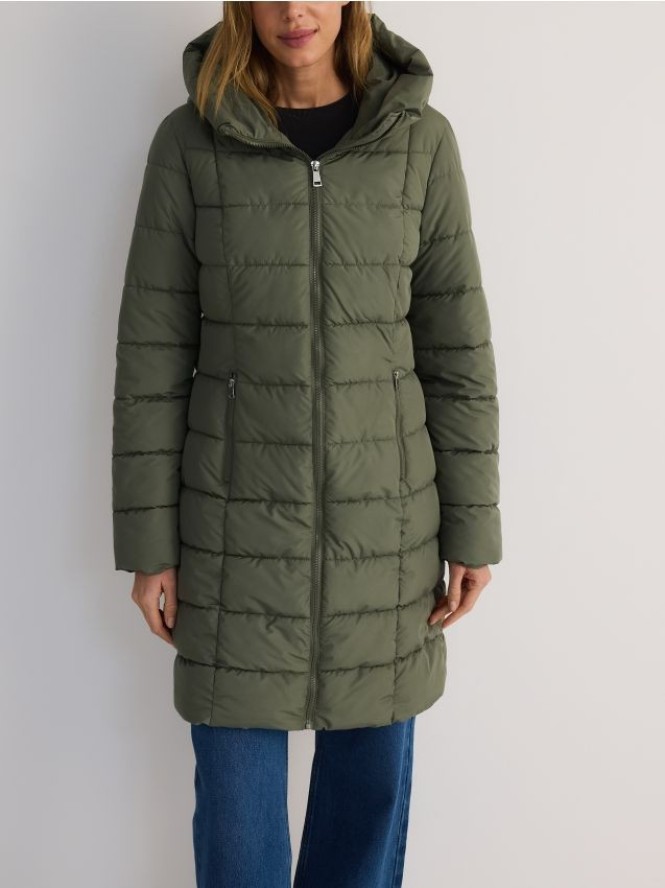 Pikowany płaszcz - oliwkowy