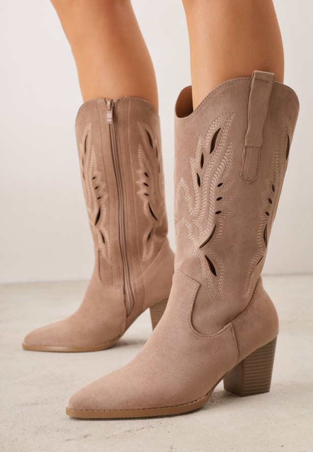 Ciemnobeżowe Botki Typu Kowbojki VICES na Obcasie z Ażurową Cholewką Eranata
