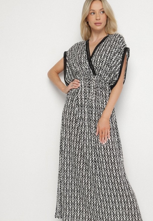 Czarno-Biała Bawełniana Sukienka Rozkloszowana z Koronkowymi Wstawkami Laniwena