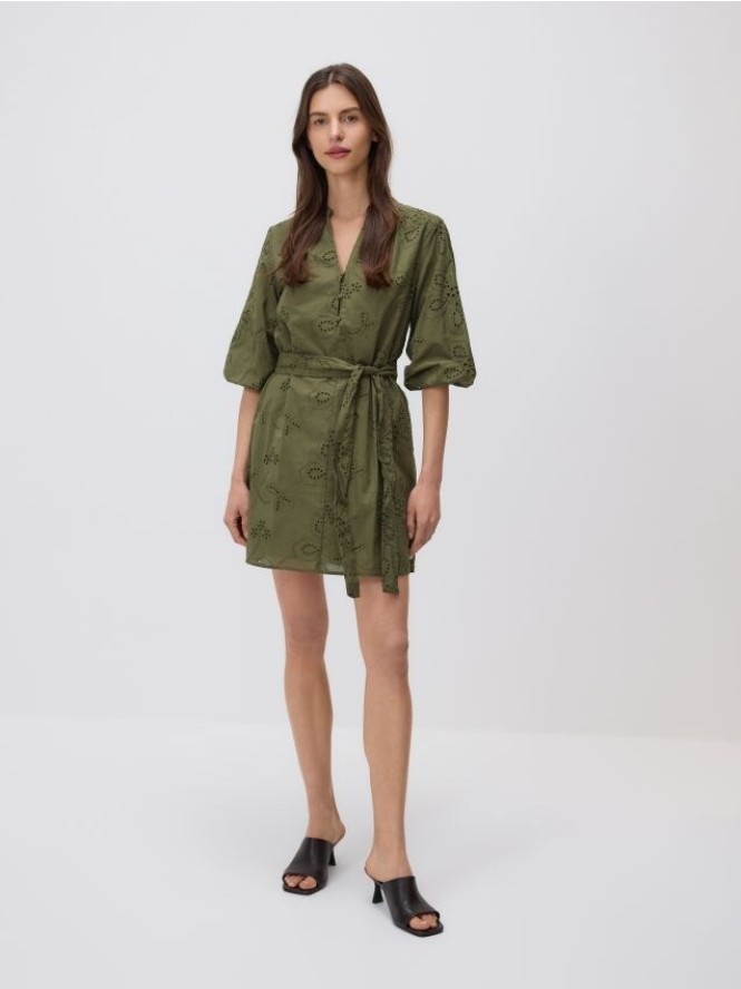 Ażurowa sukienka mini - ciemnozielony