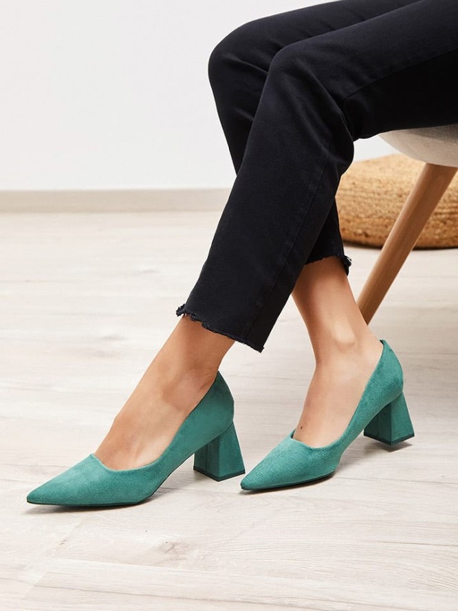 Bellucci Czółenka w kolorze zielonym rozmiar: 39