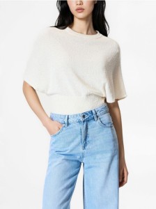 Sweter z kimonowym rękawem - kremowy
