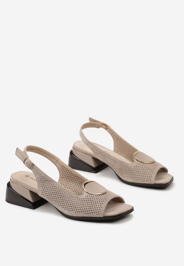 Ciemnobeżowe Sandały Ażurowe Vices z Okrągłą Klamerką i Skórzaną Wkładką Caelira