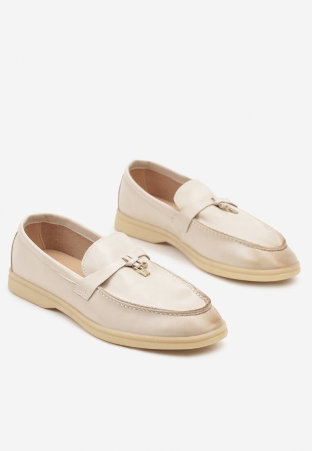 Beżowe Mokasyny Zdobione Elegancką Aplikacją ze Skórzaną Wkładką Doreme