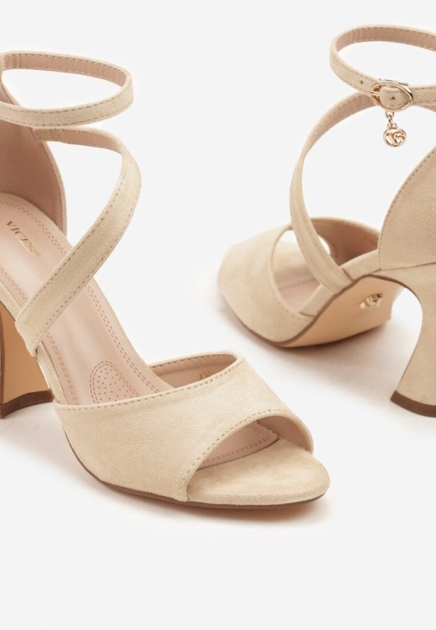 Beżowe Asymetryczne Sandały Vices na Obcasie Typu Klepsydra Sarolise