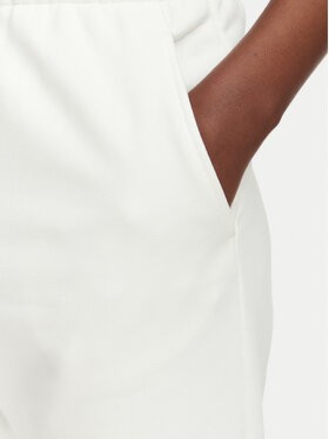 Lacoste Spodnie dresowe XF5268 Biały Regular Fit