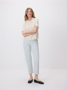 Wełniany sweter polo - kremowy