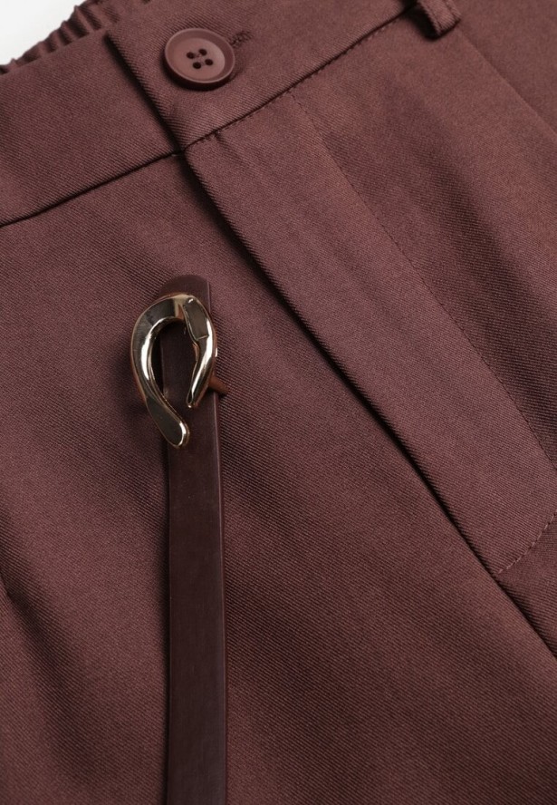 Brązowe Szorty High Waist w Eleganckim Stylu z Cienkim Paskiem ze Sprzączką Rissarie