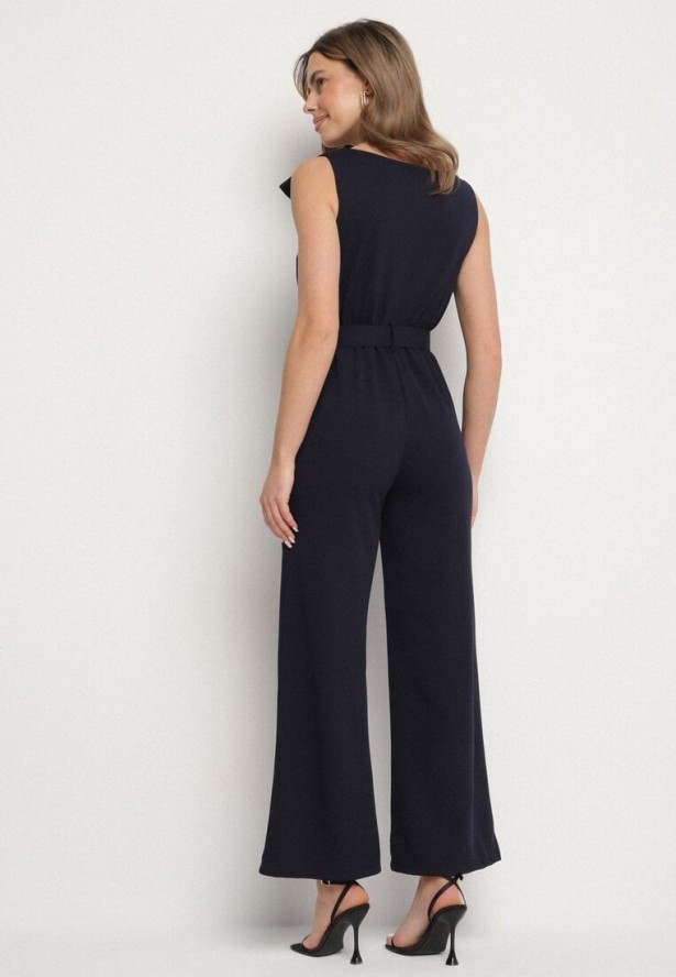 Granatowy Kombinezon z Wywijanym Dekoltem w Łódkę i Paskiem z Klamrą Galithiela