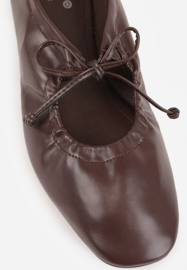 Brązowe Balerinki z Wiązanymi Rzemykami Julimaria
