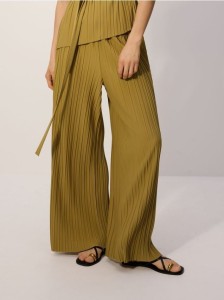Luźne plisowane spodnie - oliwkowy