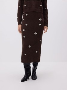 Spódnica midi z ozdobnymi aplikacjami - brązowy