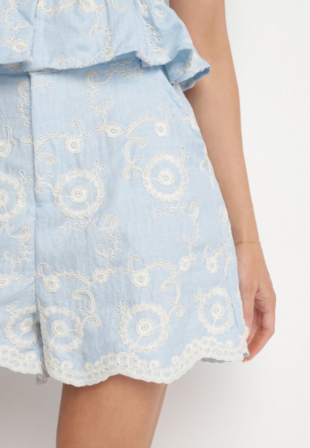 Jasnoniebieskie Bawełniane Szorty o Luźnym Kroju w Kwiatowy Haft Velriza