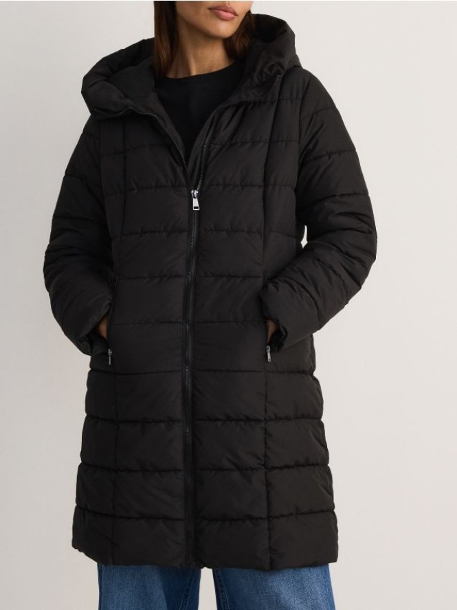 Pikowany płaszcz - czarny