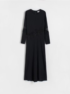 Sukienka z ozdobną aplikacją - czarny
