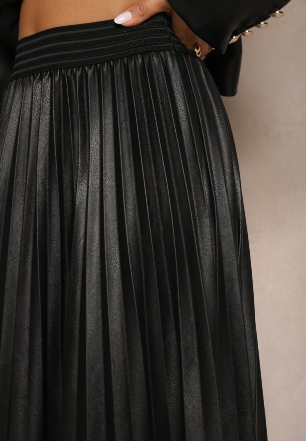 Czarna Rozkloszowana Spódnica Plisowana z Wiskozą z Imitacji Skóry Ozdobiona Koronką Etanielith