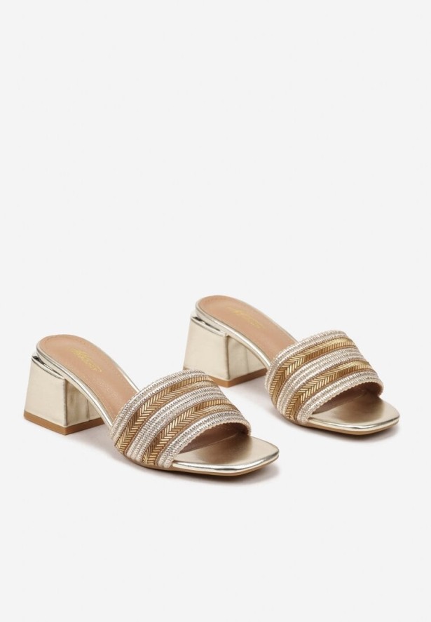 Złote Klapki na Obcasie z Plecioną Cholewką Tanelira