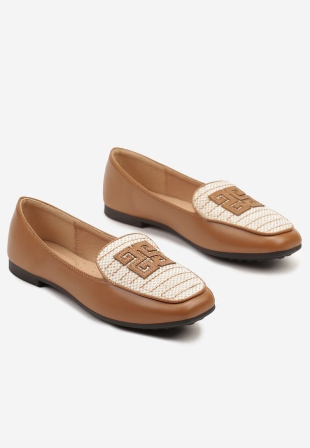 Brązowe Mokasyny z Tweedowymi Zdobieniami i Geometryczną Naszywką Teliswena