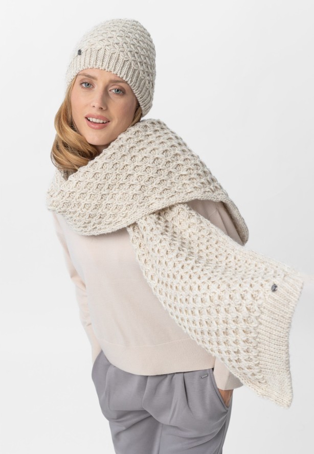 Czapka z domieszką wełny H-TILDA